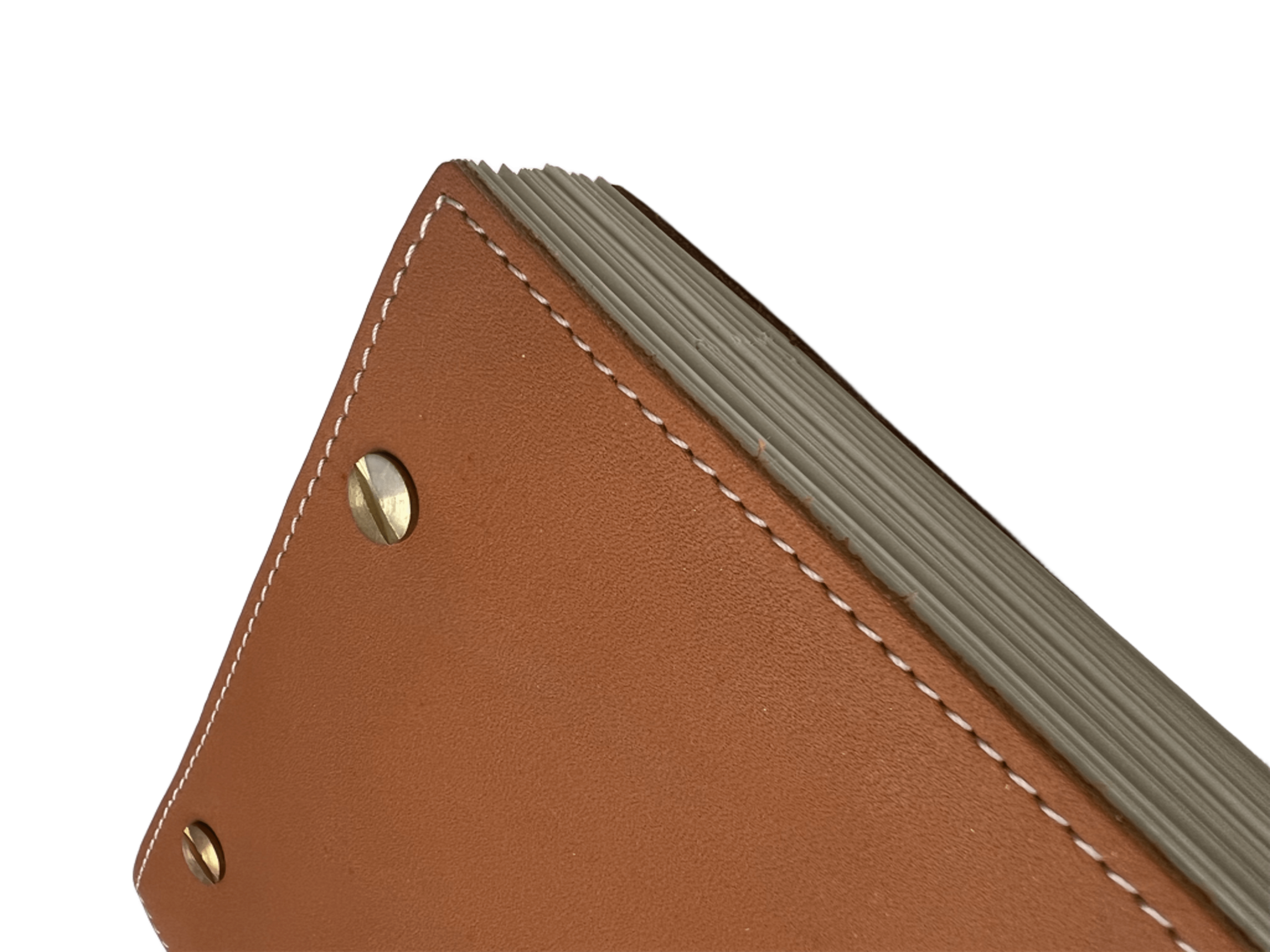 Cuaderno de piel marrón zoom