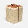 caja de madera y piel para decorar cerrada con su lazo de cuero natural